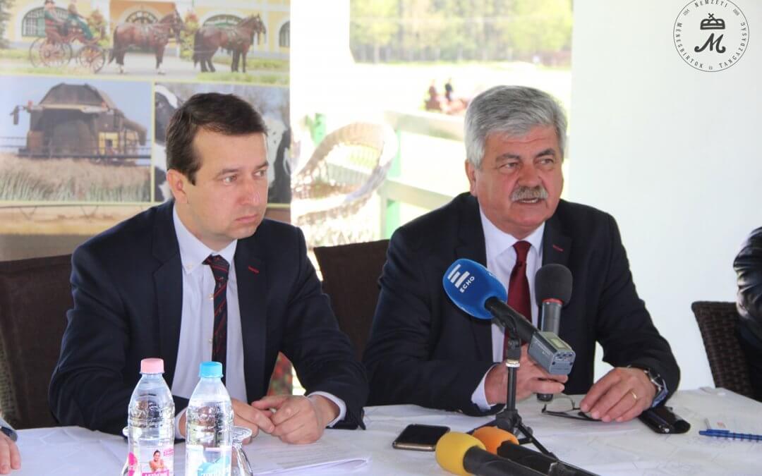 Hét nemzet 56 fogata versenyez Mezőhegyesen – Sajtótájékoztató