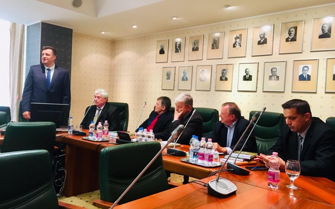 Tájékoztató az INTEGRÁLT NÖVÉNYTERMESZTÉS I-II-III. tankönyv sajtóbemutatójáról