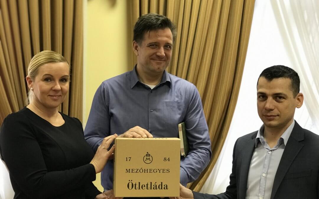 Elhelyezésre kerültek az Ötletládák