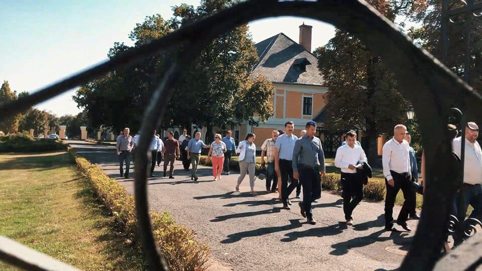 Lázár: „Minél többen, minél többet kell kérni!”